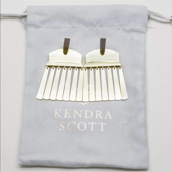 KENDRA SCOTT Lane Earrings - Picture 2 of 3